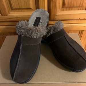 Crocs Cobbler Mule/Shoe, Brown Nubuck Wedge Heel. Size 8, medium/wide. Like New